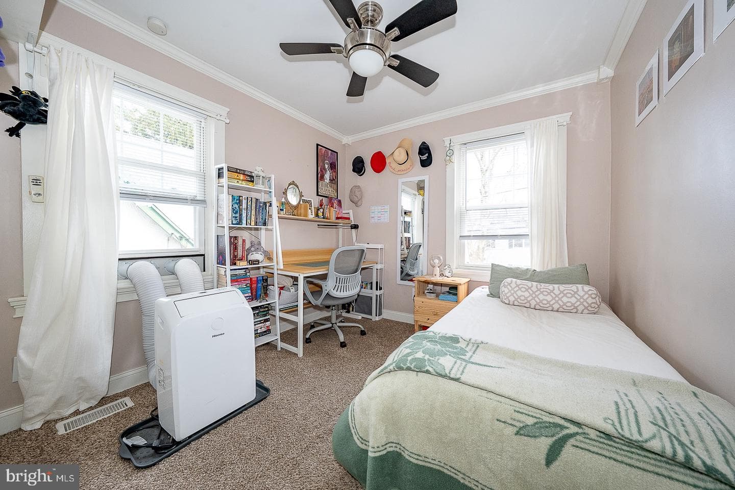 240 Wadas Avenue photo 38