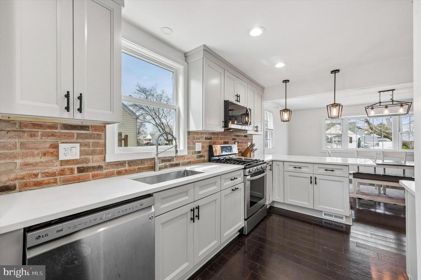 3408 Washington Avenue photo 4