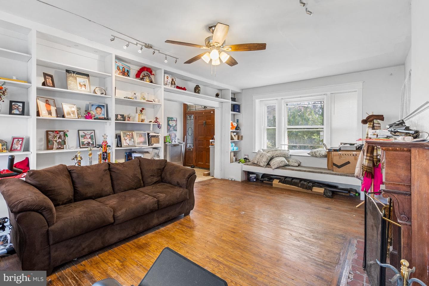 524 E 21st Street photo 11
