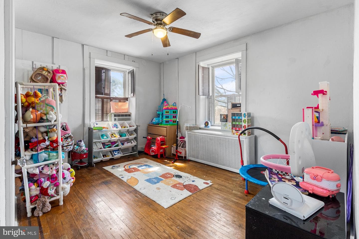 524 E 21st Street photo 28