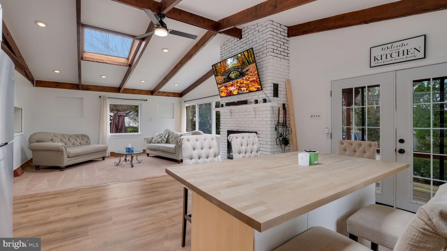 907 Kenwood Road photo 13