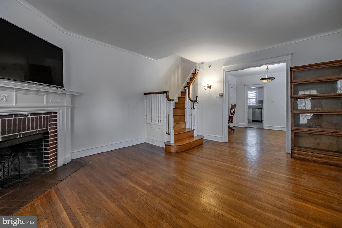 618 Georges Lane photo 4