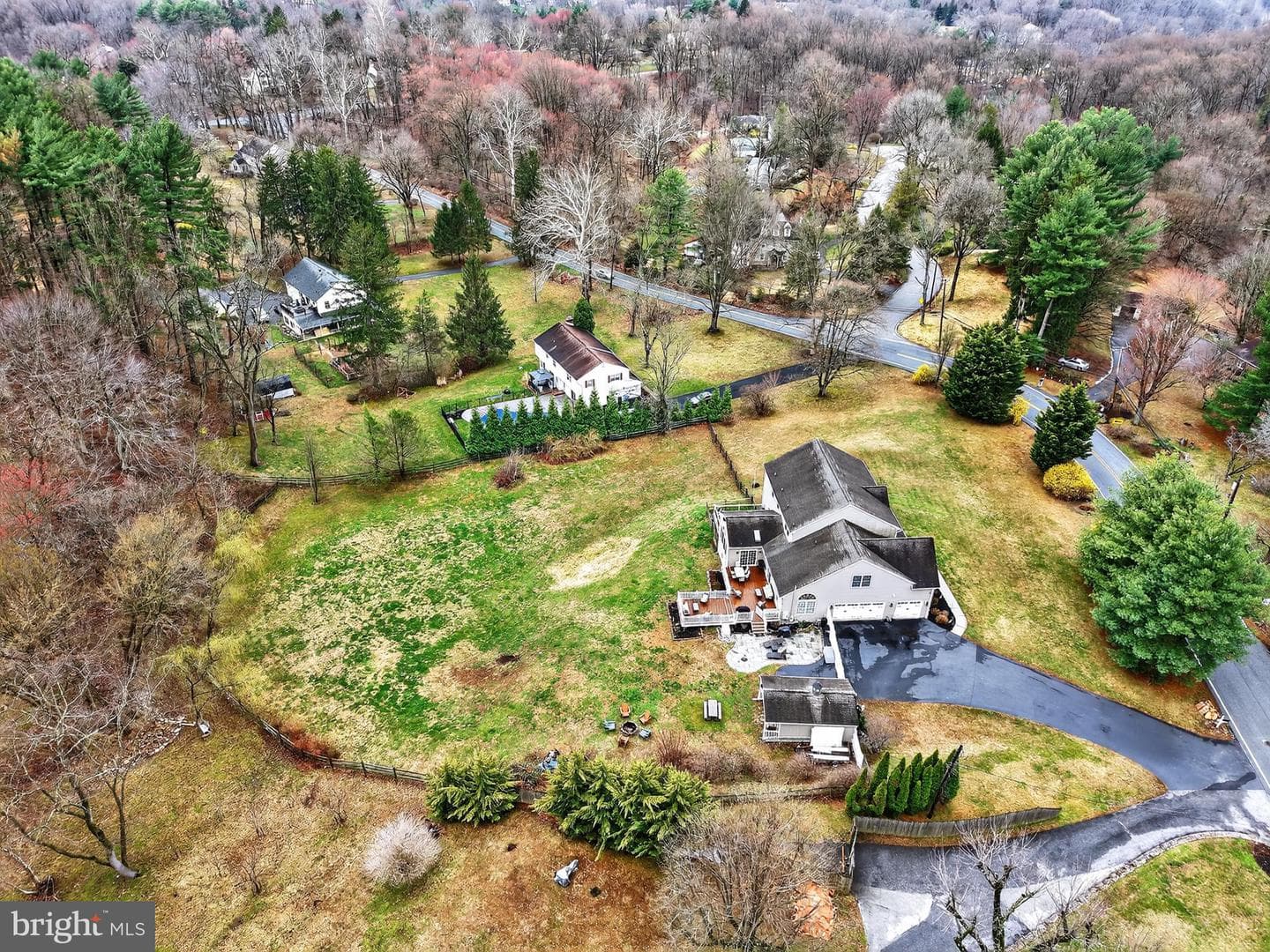 367 Mount Alverno Road photo 12