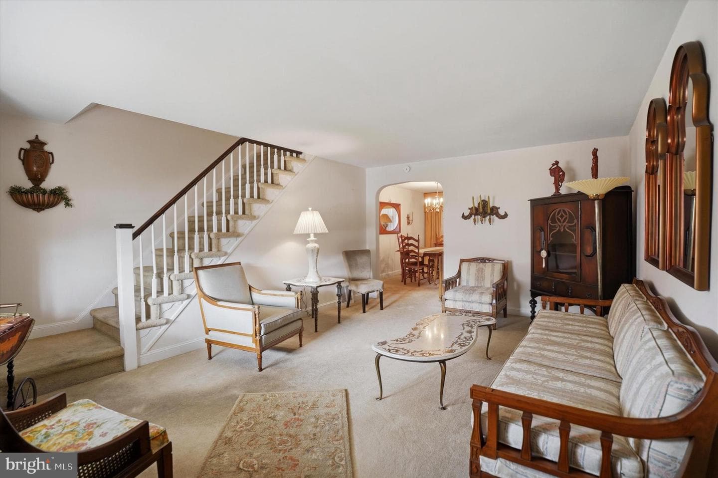 2430 Stoneybrook Lane photo 2
