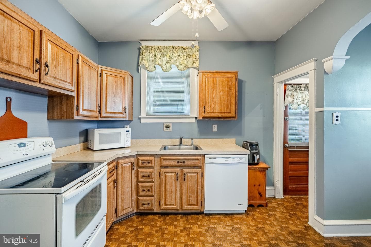 220 W Albemarle Avenue photo 11
