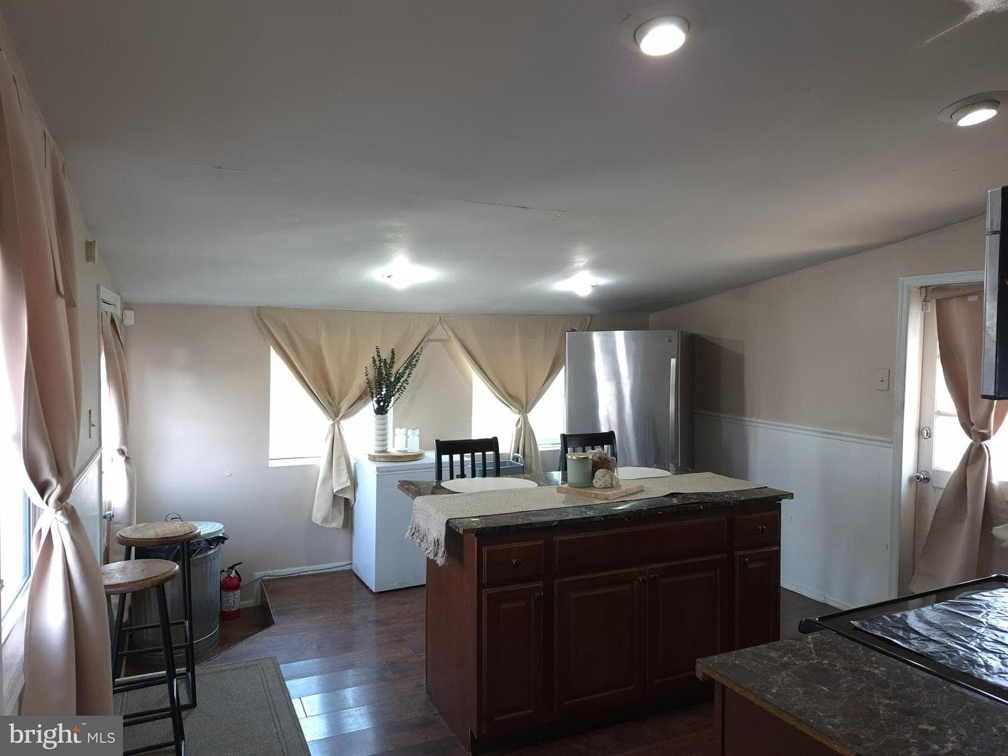 916 Spruce Street photo 17