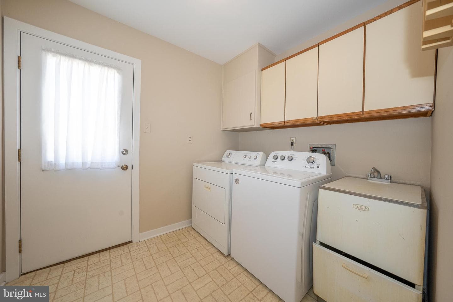 112 Cove Lane photo 22