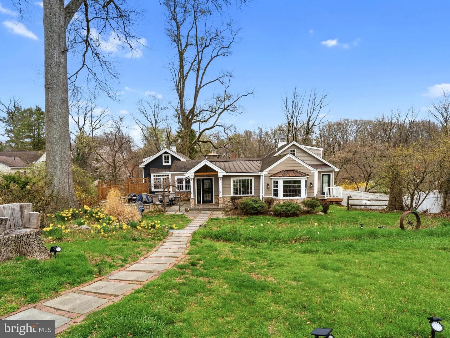 71 W Sproul Road photo 3