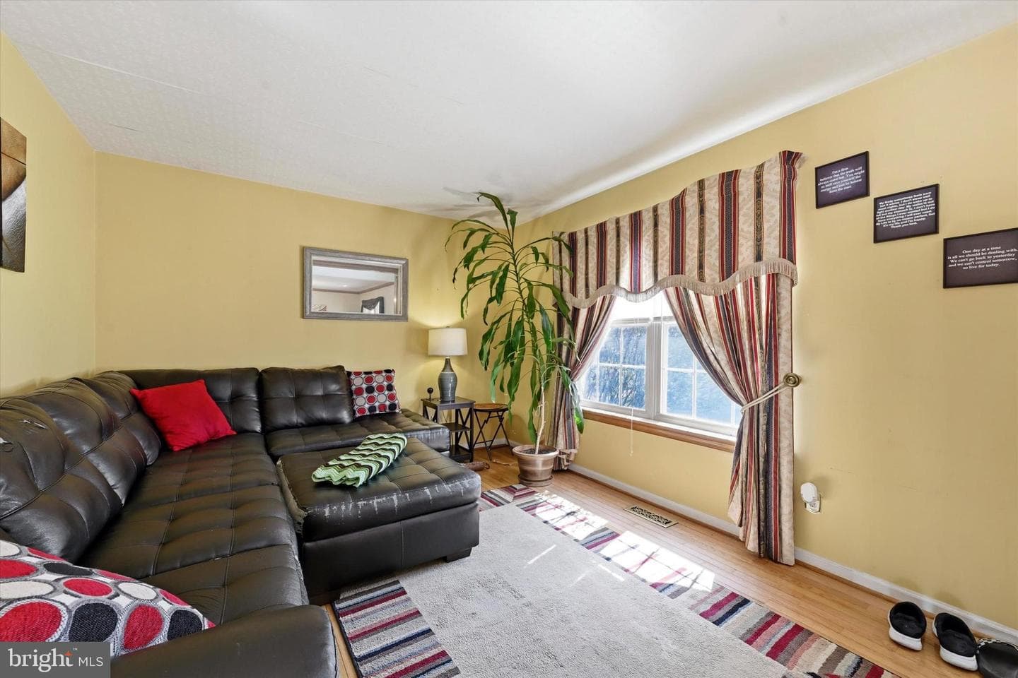 4305 Riders Lane photo 9