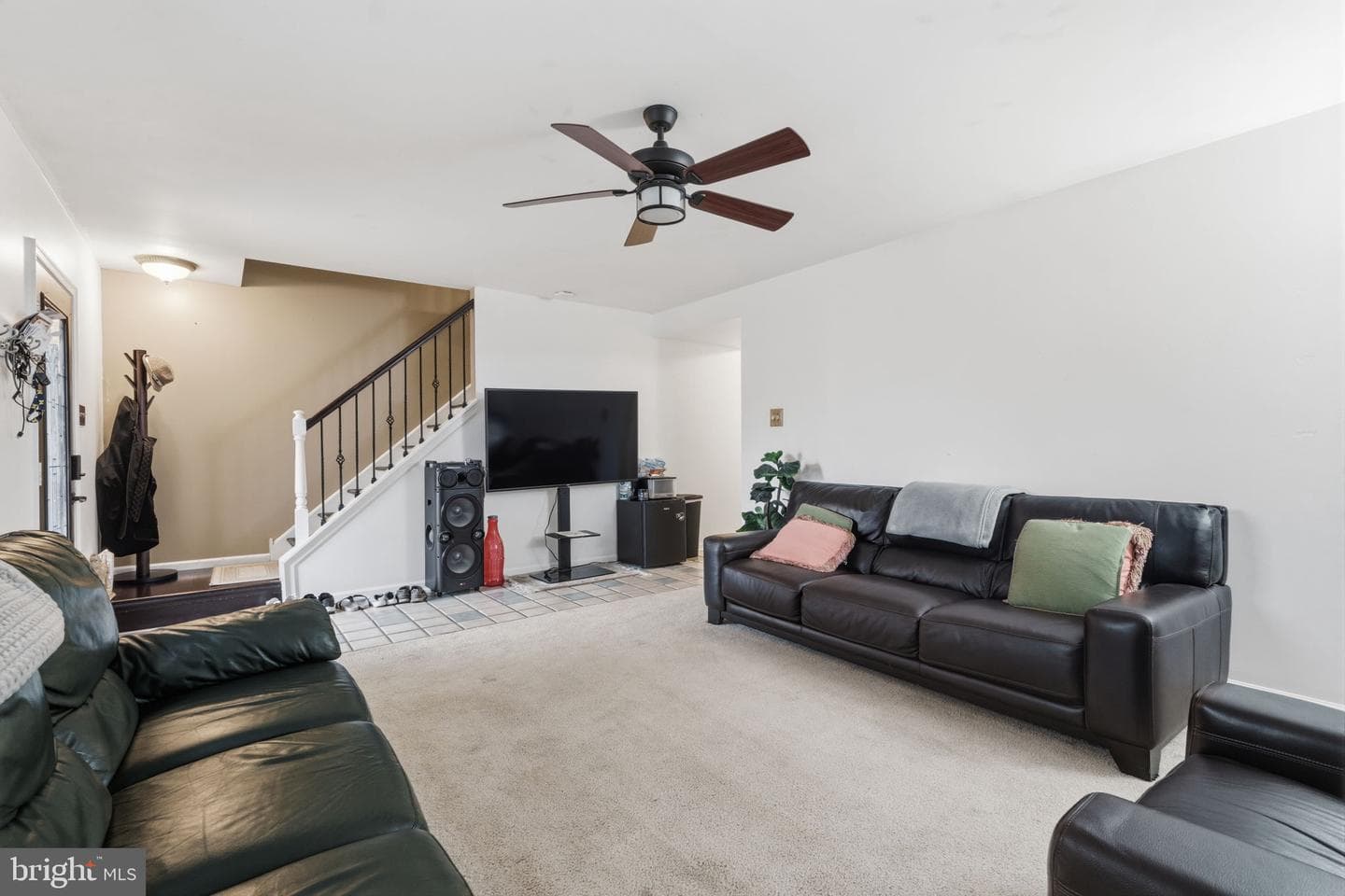 4050 Yorktown Drive photo 3