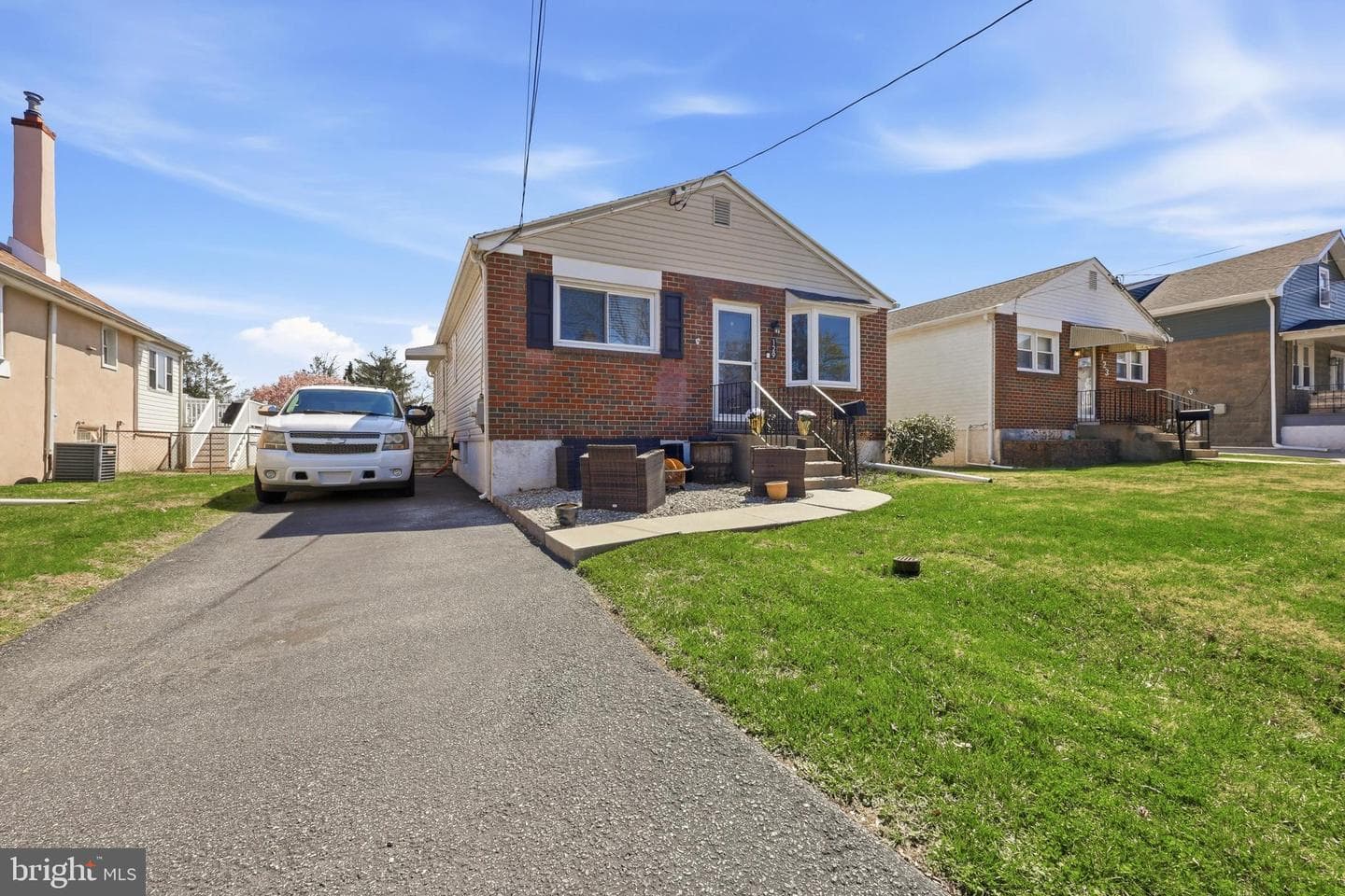 129 E Maple Avenue photo 3