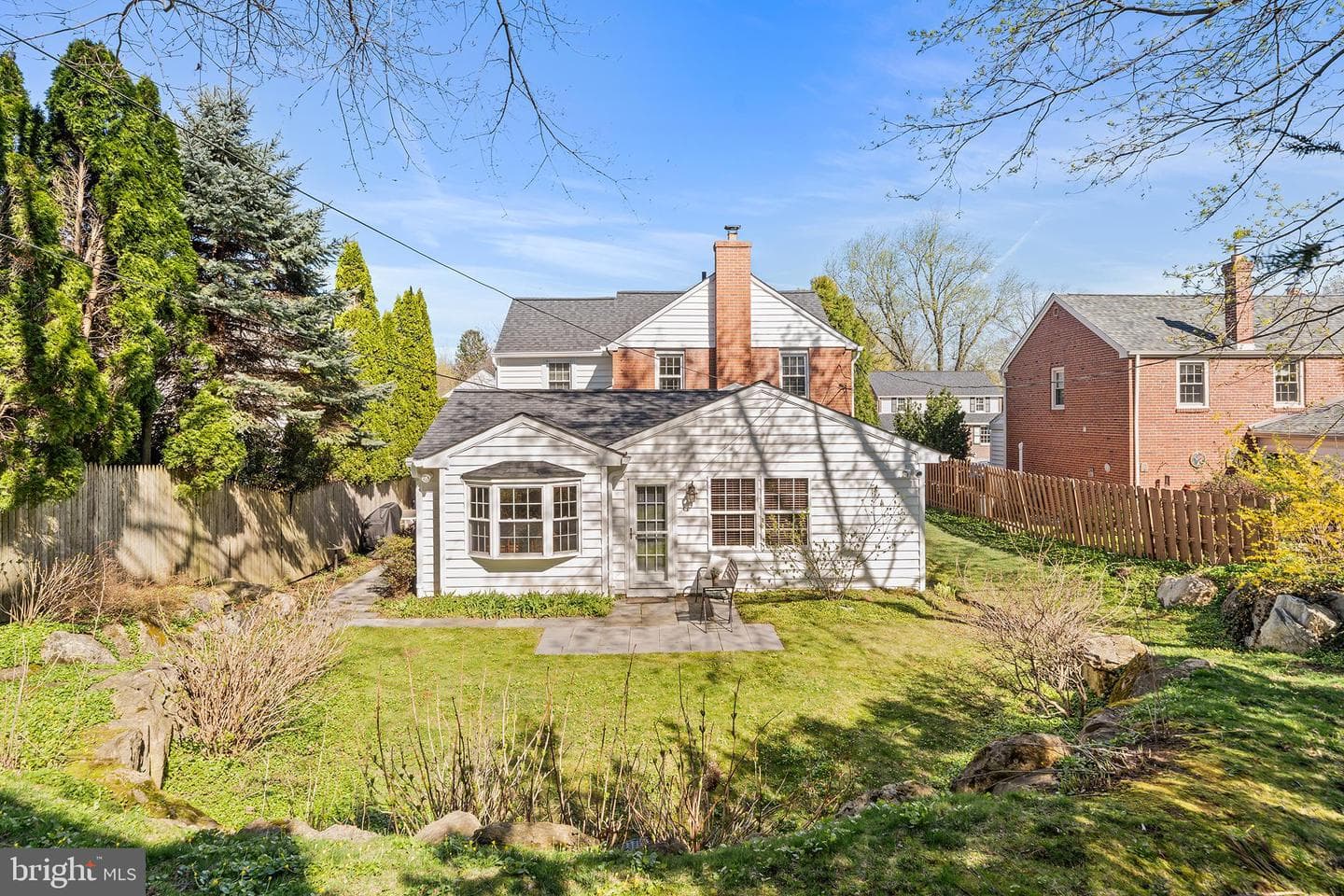 137 Barcladen Road photo 2
