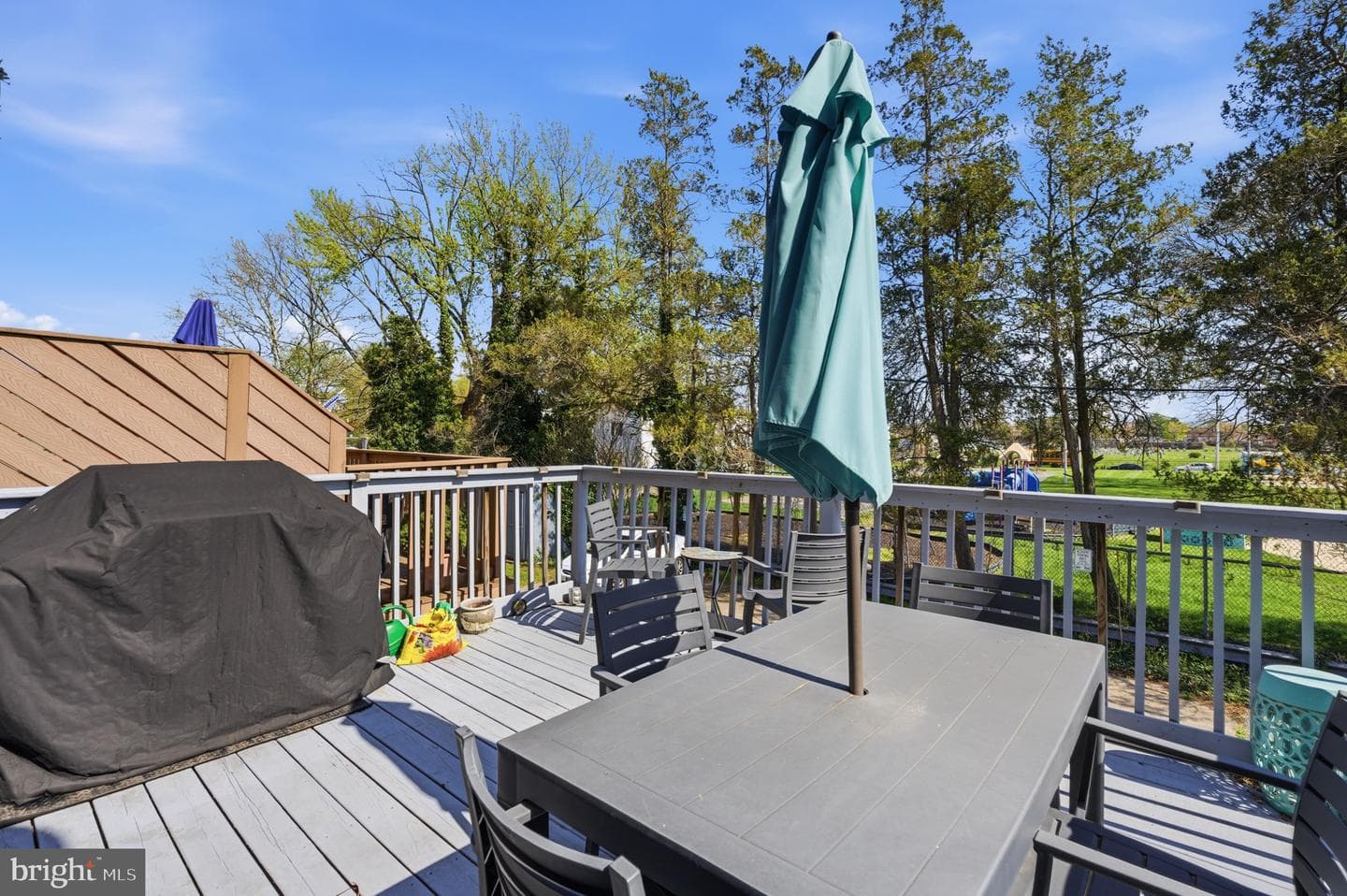 614 Rively Avenue photo 17