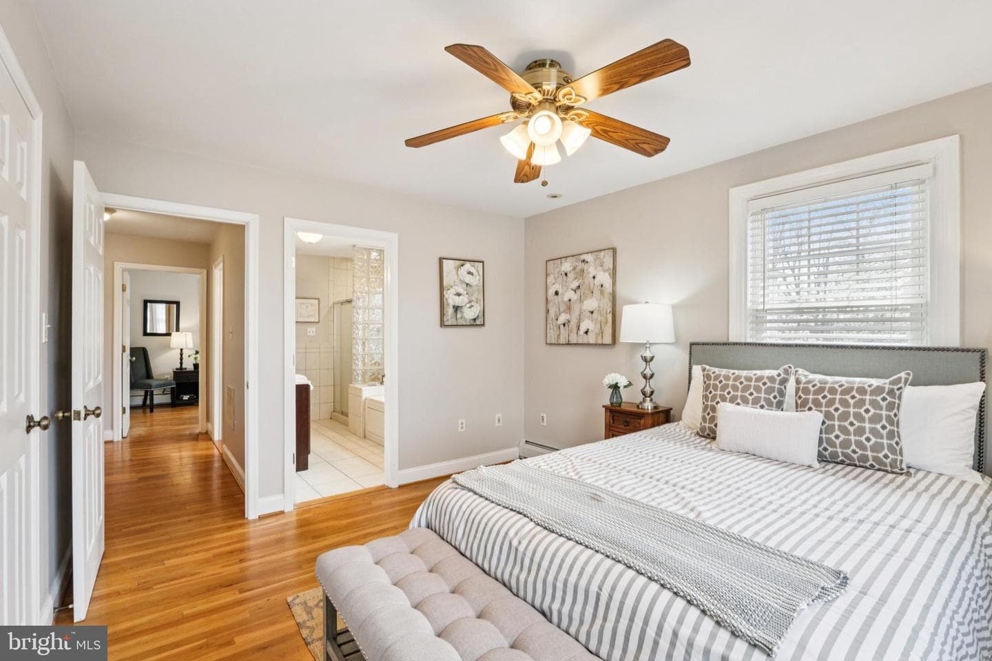 205 N Aberdeen Avenue photo 22