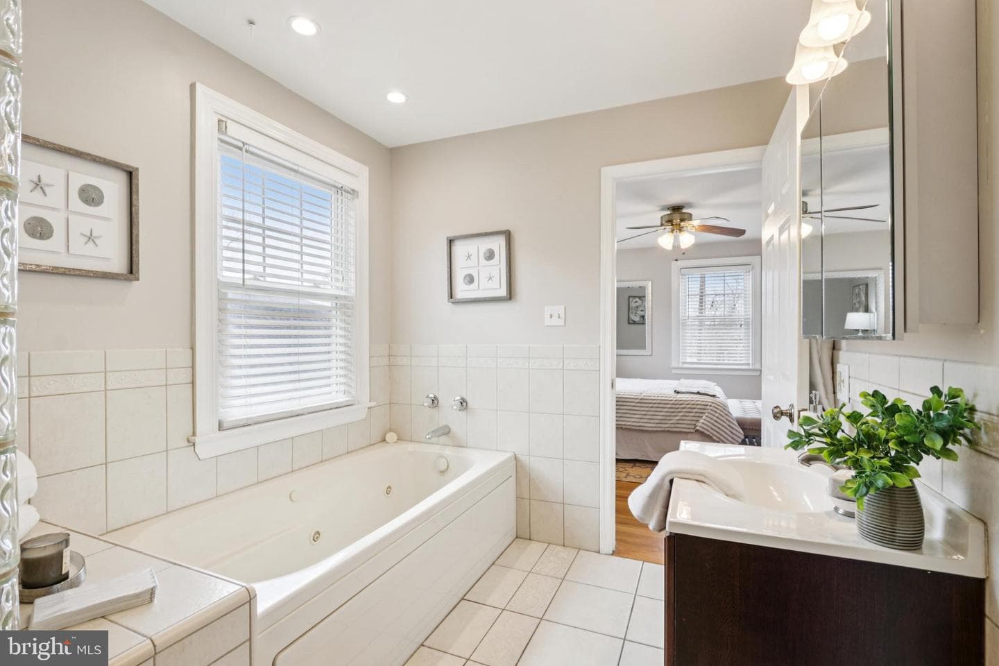 205 N Aberdeen Avenue photo 30
