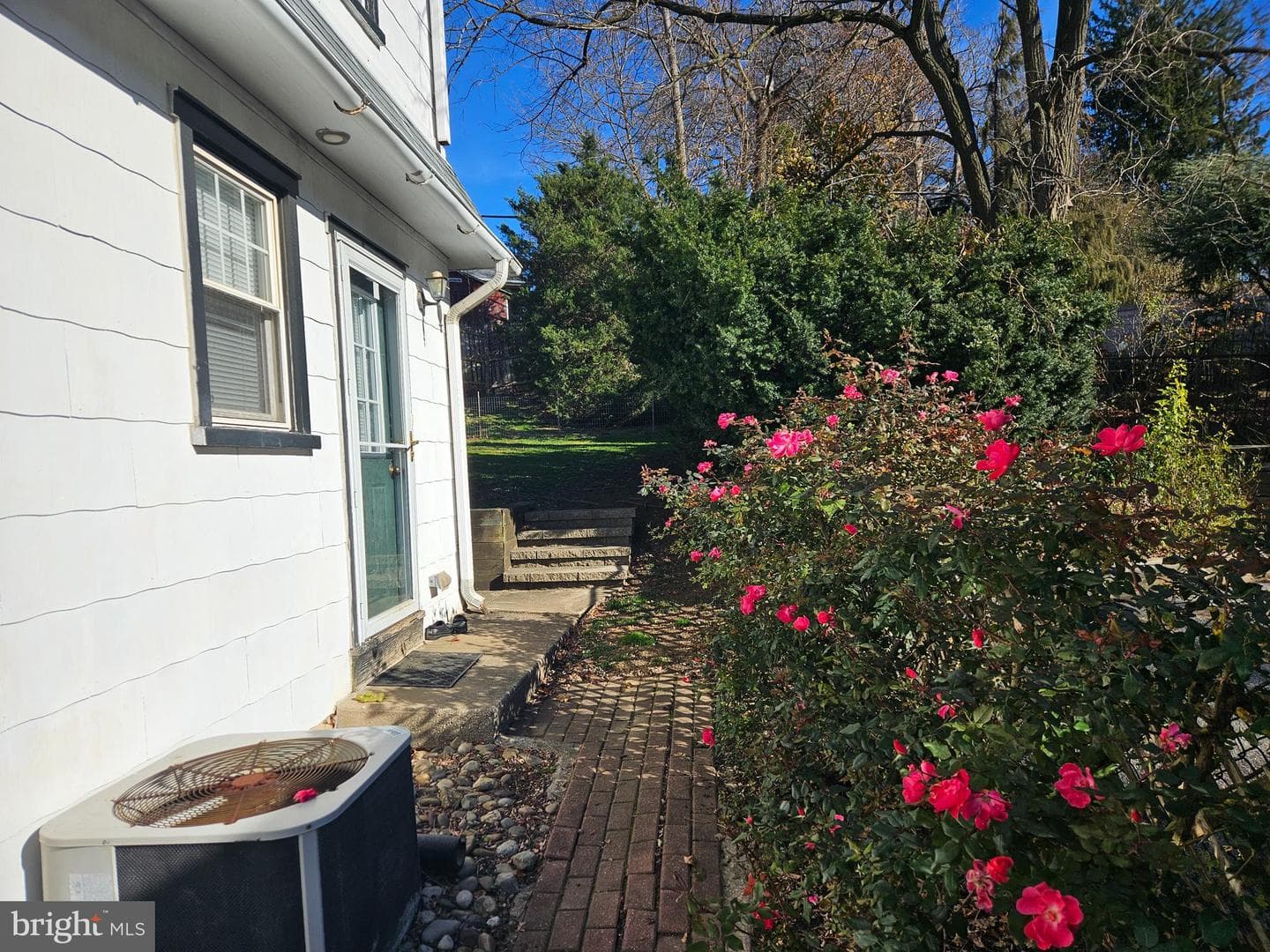 205 N Aberdeen Avenue photo 34