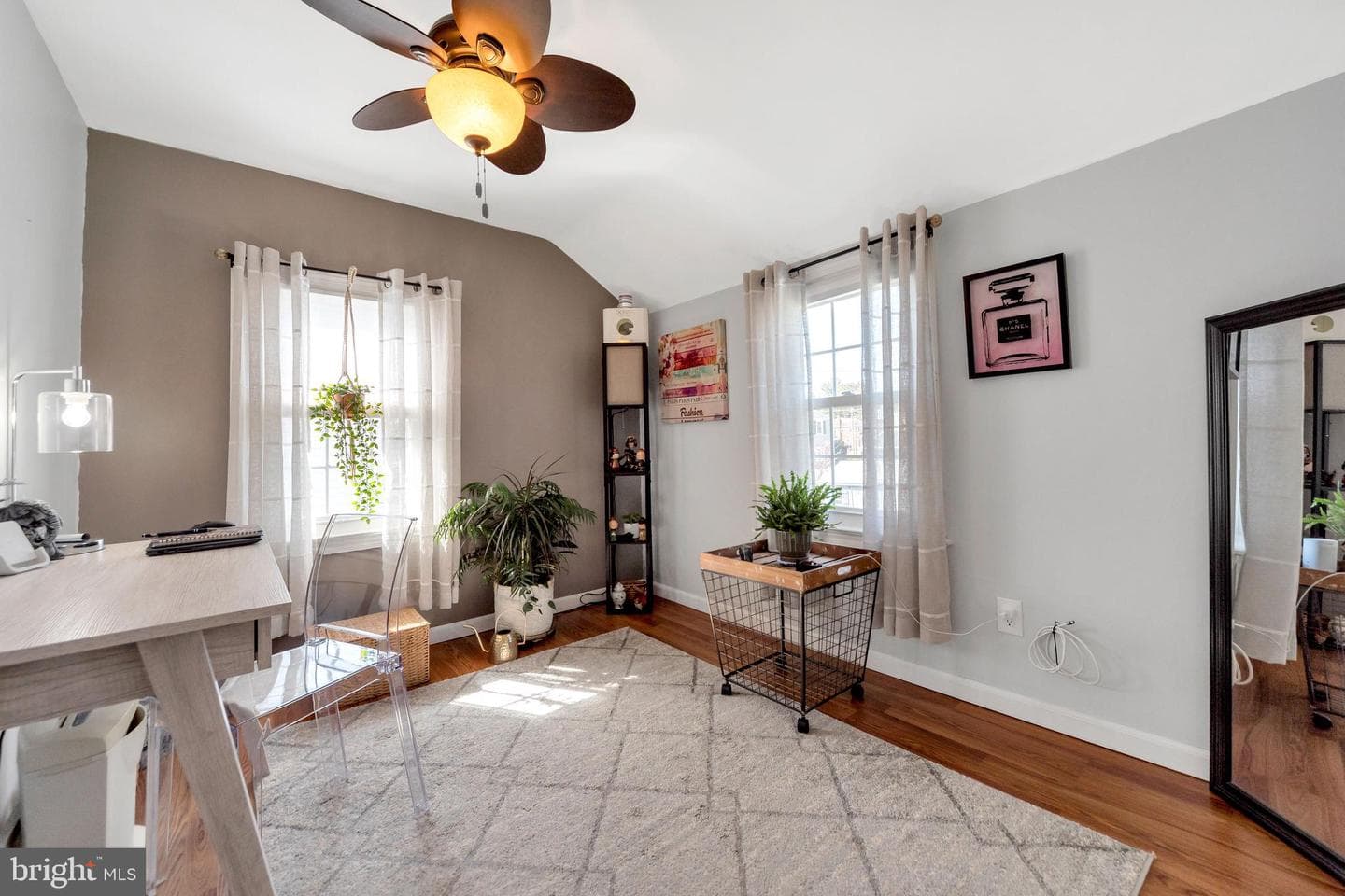 409 Holmes Road photo 18