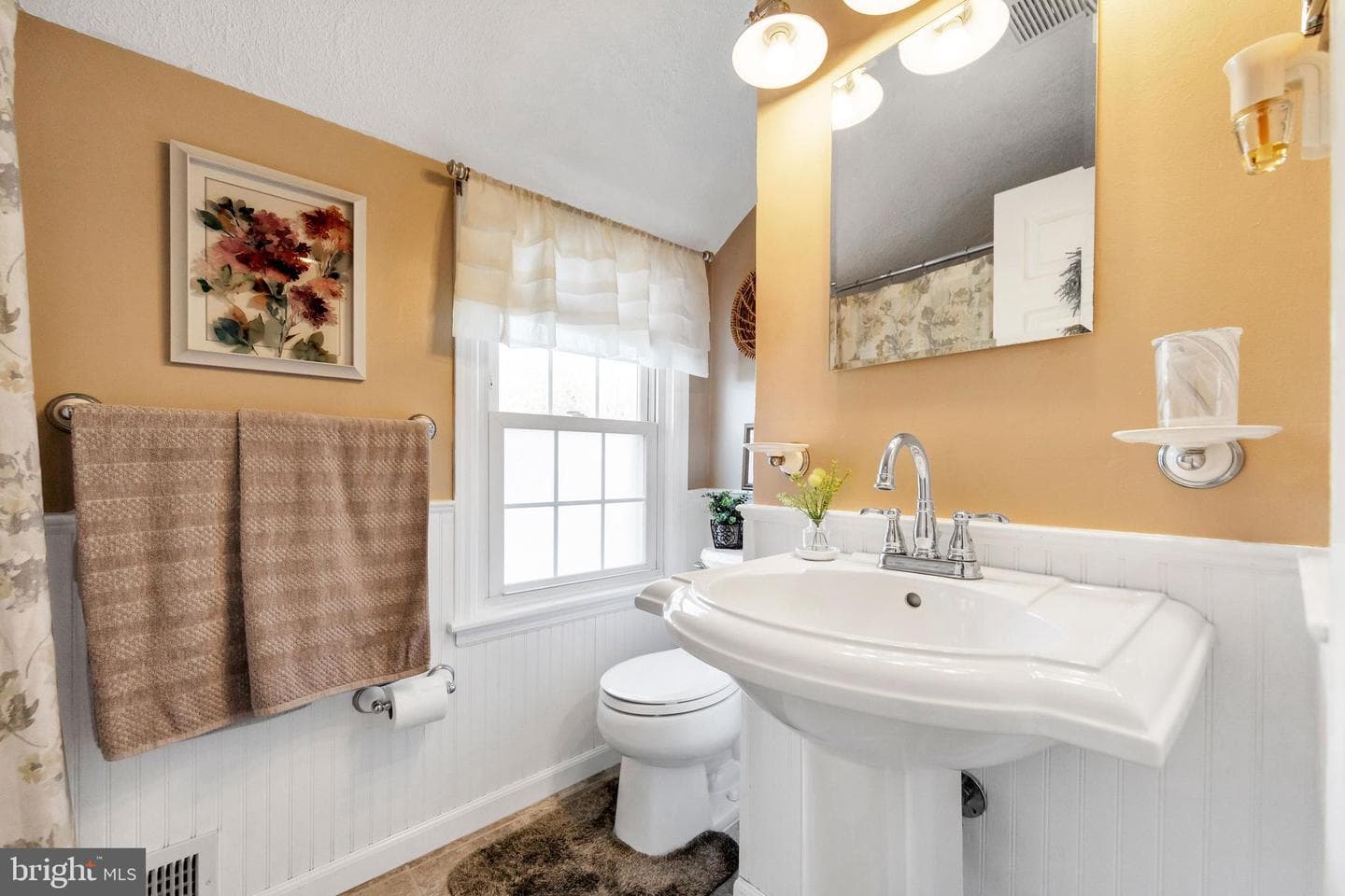 409 Holmes Road photo 23