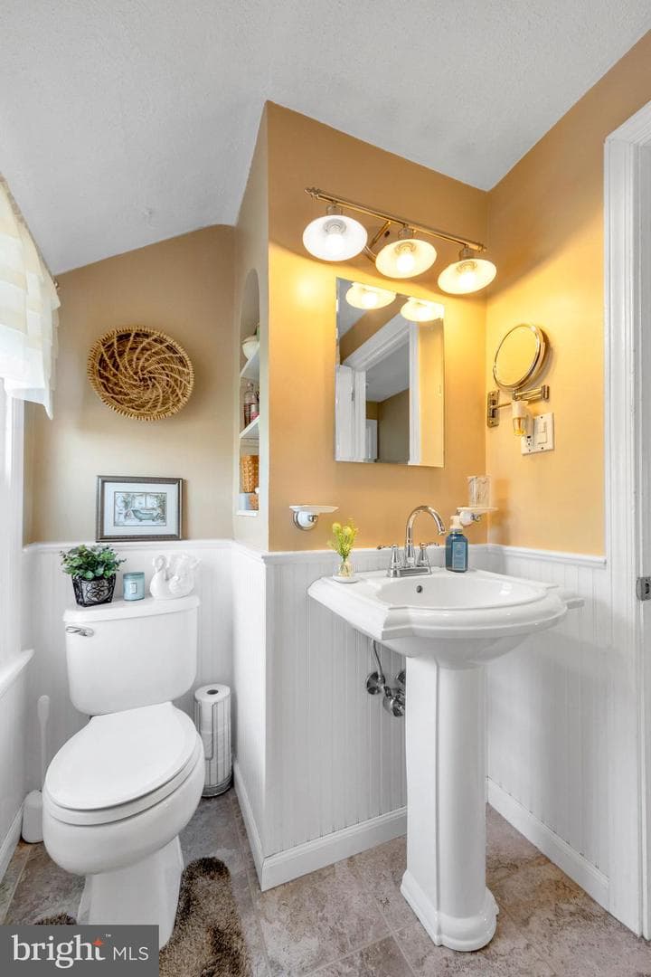 409 Holmes Road photo 24