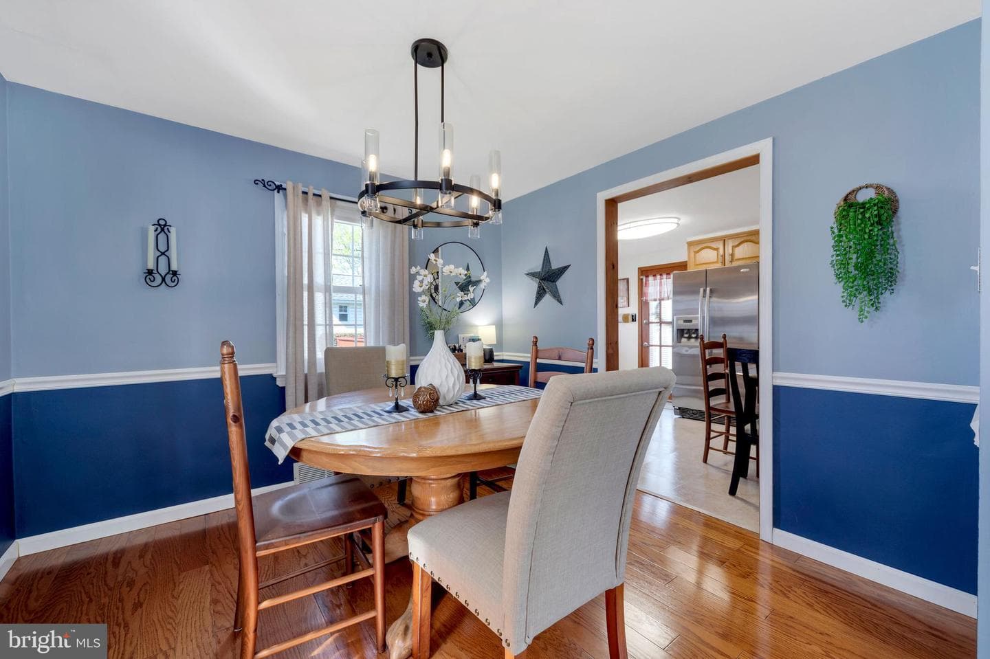 409 Holmes Road photo 8
