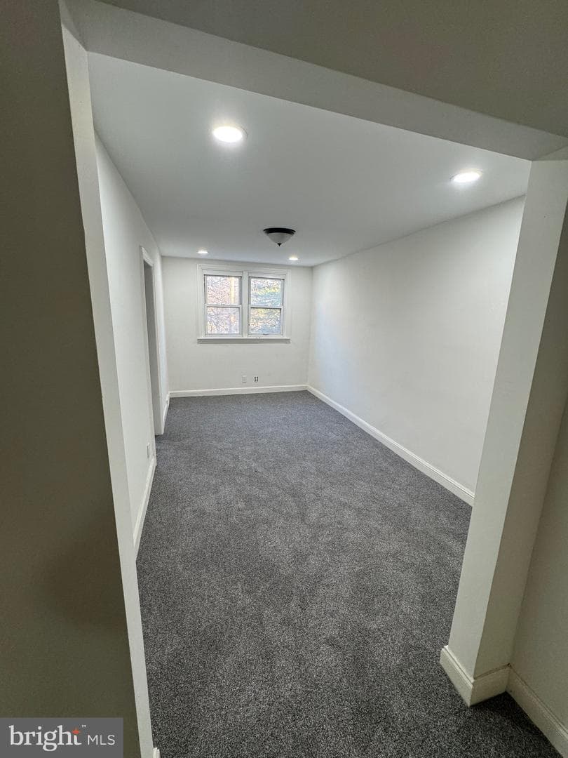 125 W 21st Street photo 4