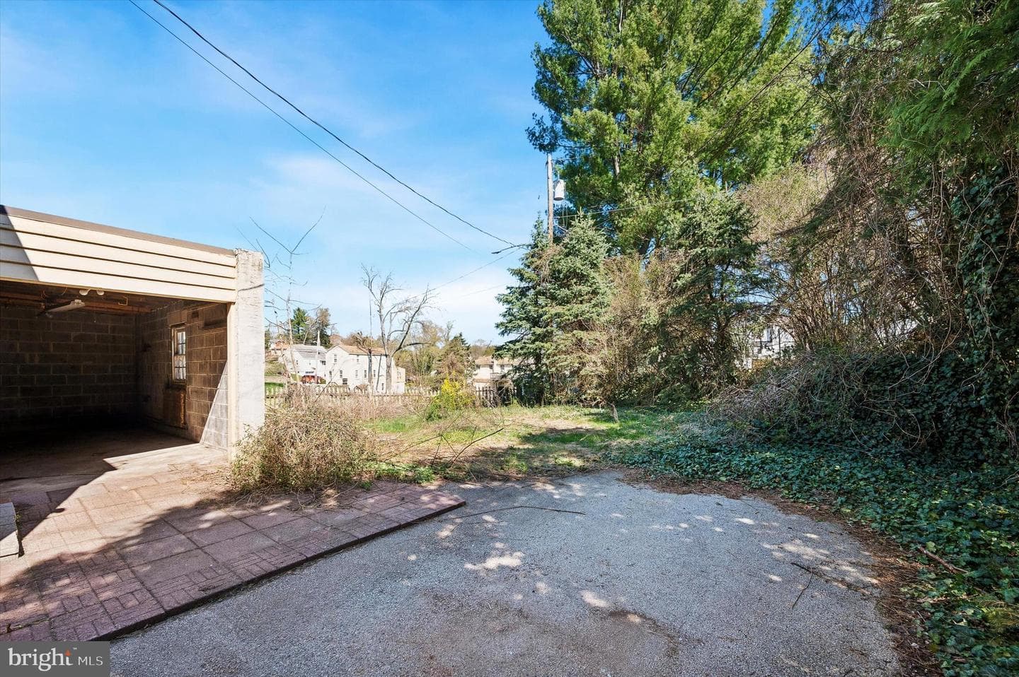 125 S Sproul Road photo 22