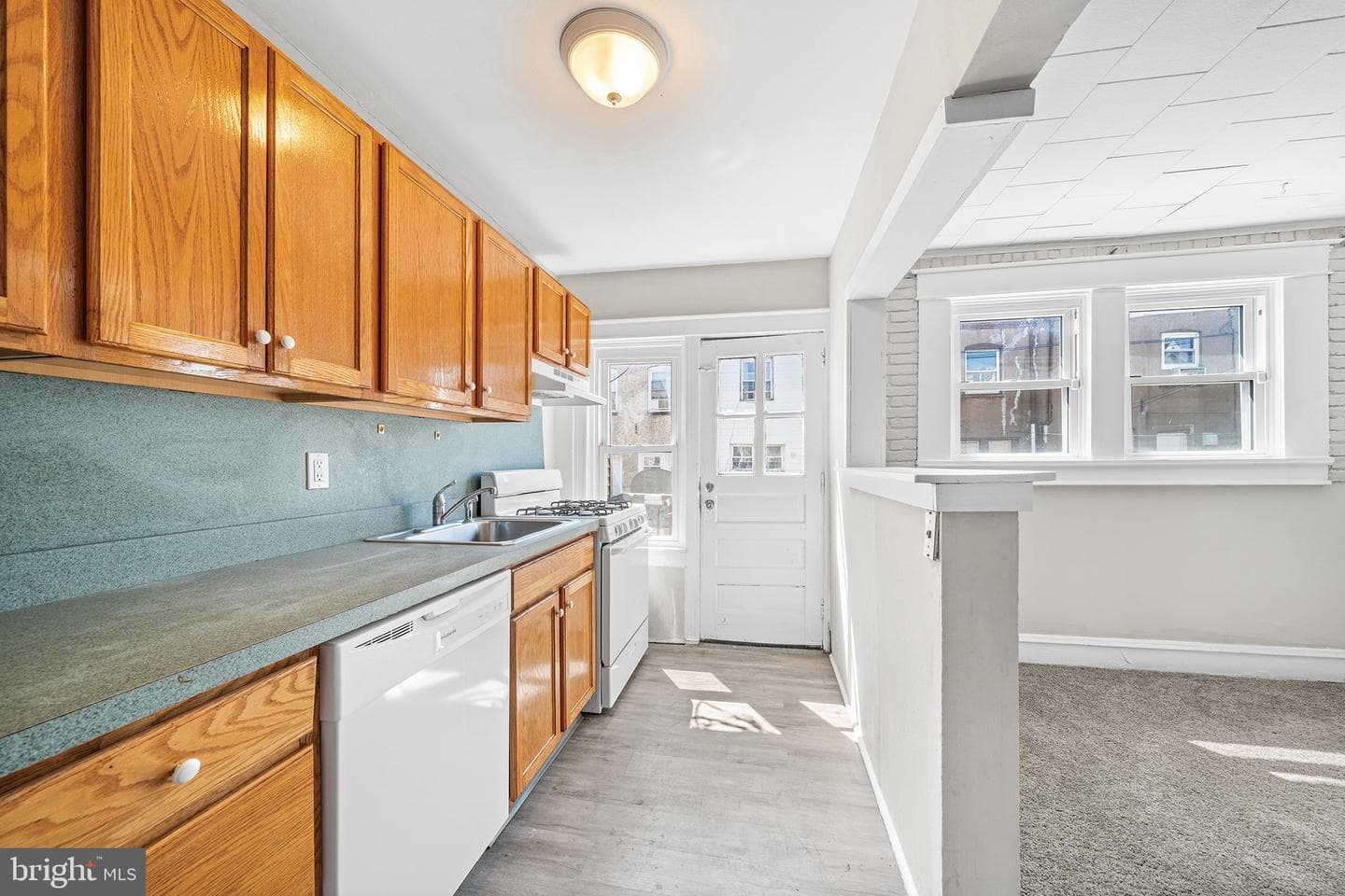 128 Whitely Terrace photo 12