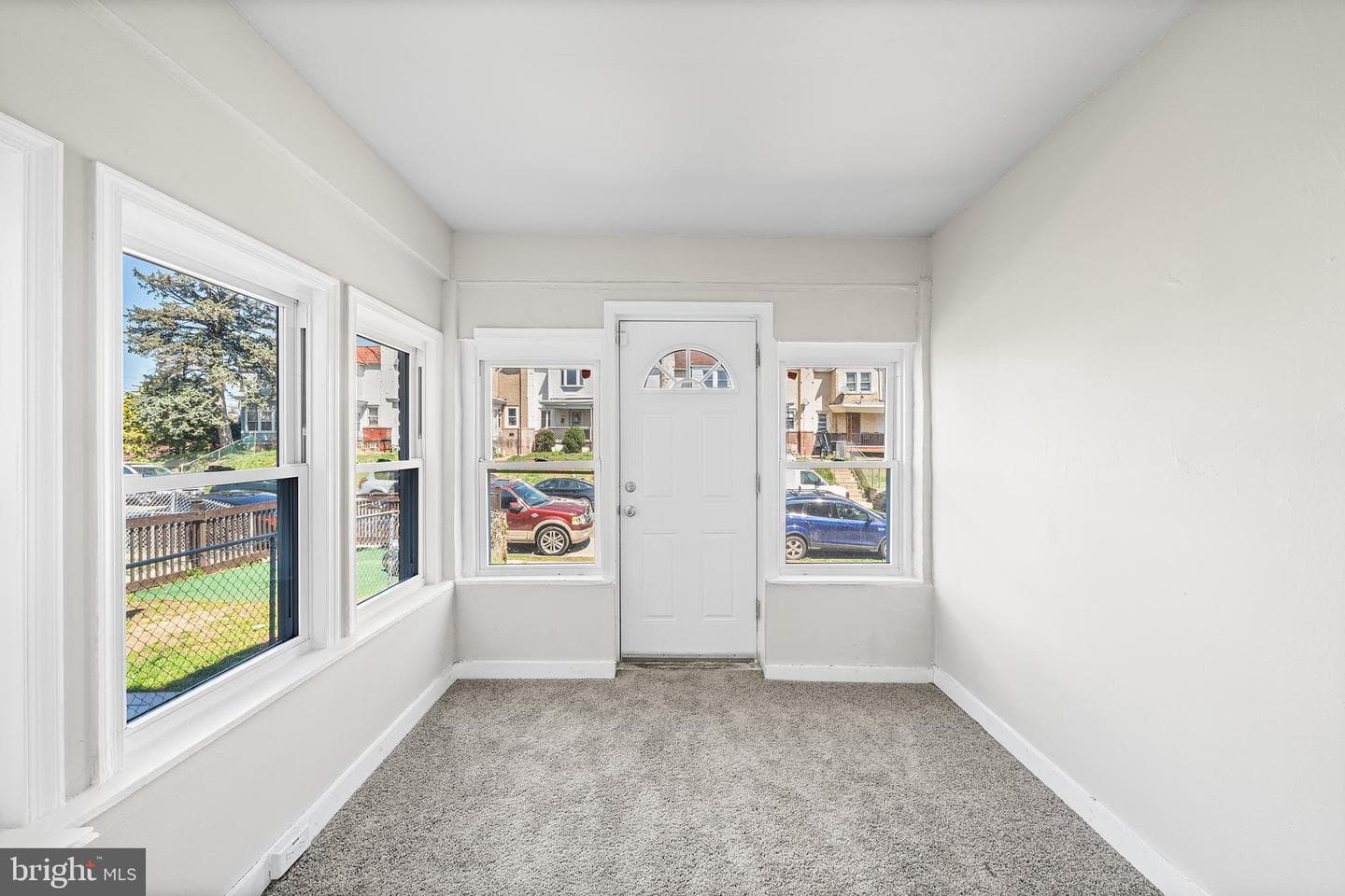128 Whitely Terrace photo 3