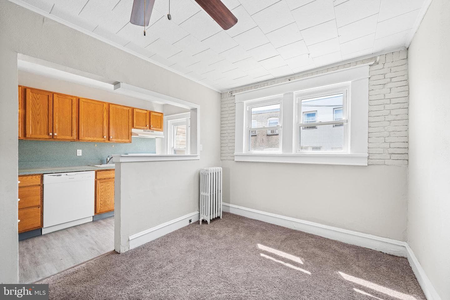 128 Whitely Terrace photo 9