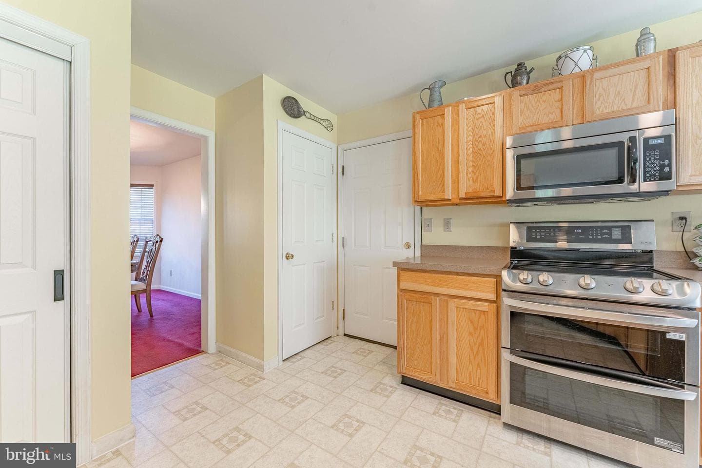 209 W Forestview Avenue photo 19
