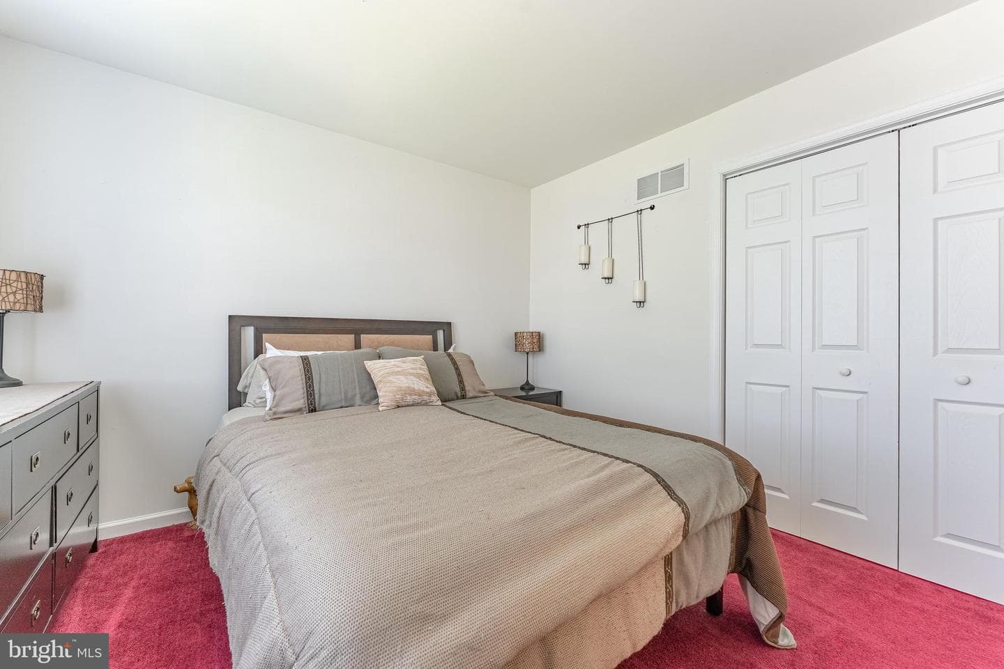 209 W Forestview Avenue photo 32