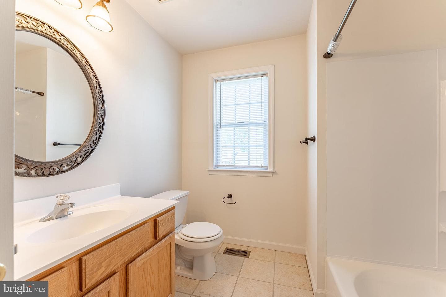 209 W Forestview Avenue photo 37