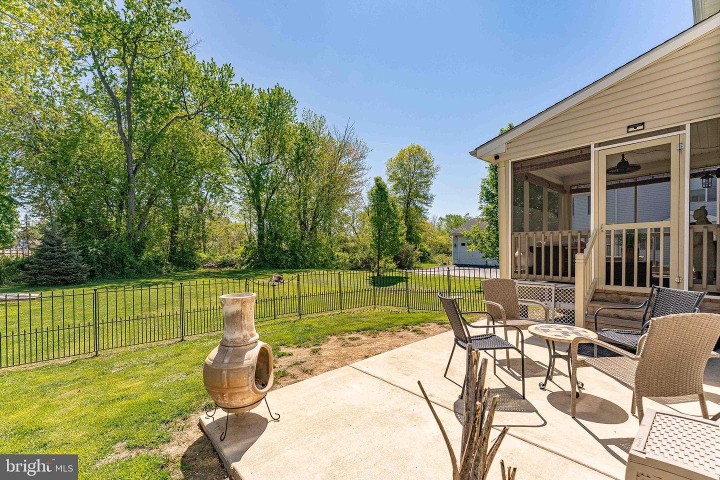 209 W Forestview Avenue photo 45