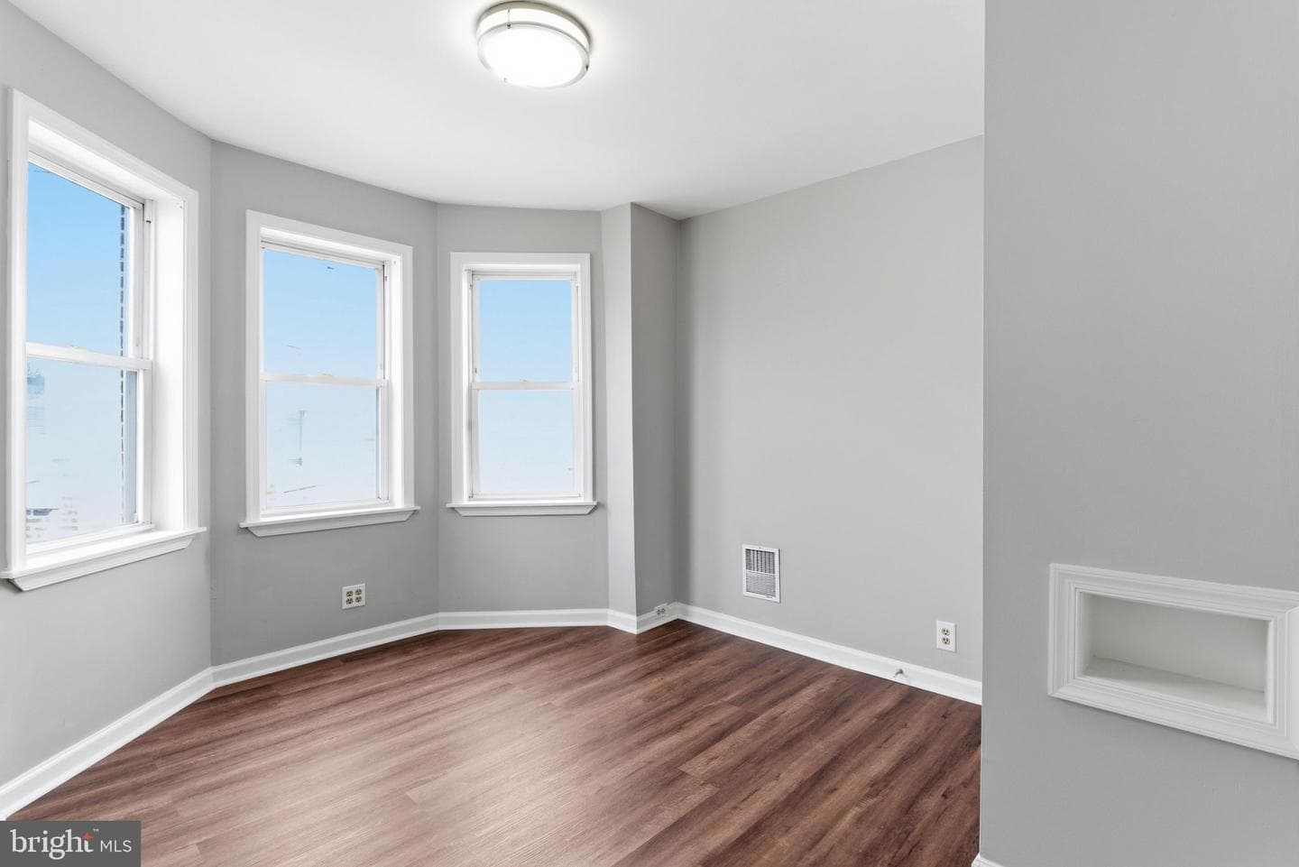 930 12th Avenue photo 22