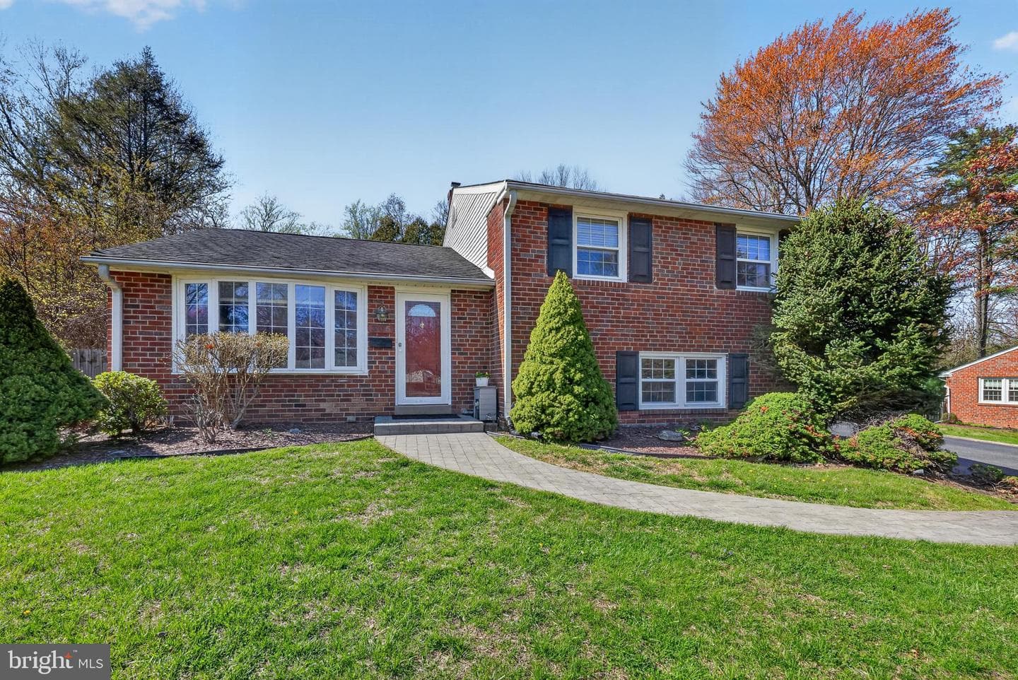 305 Somerset Place
