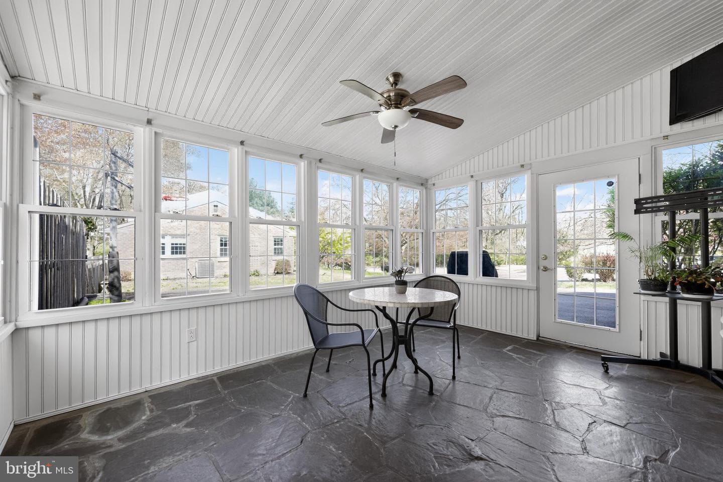 305 Somerset Place photo 19