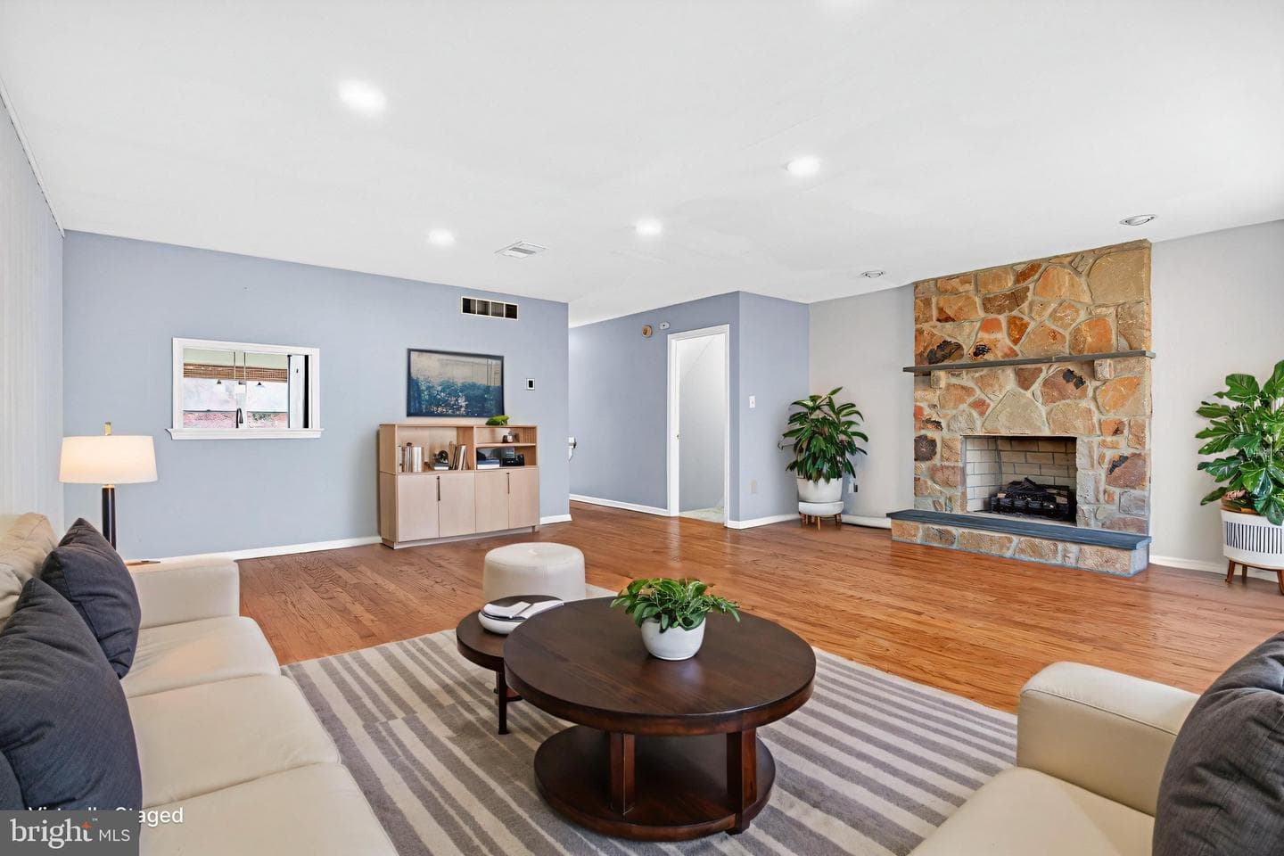 503 Haverford Court photo 8
