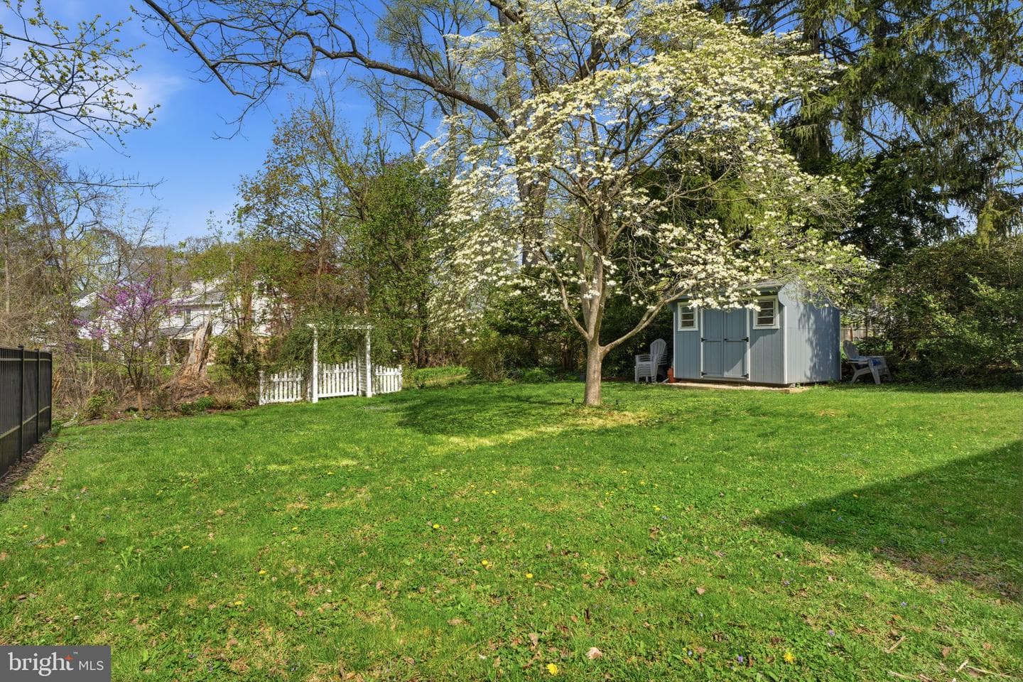 848 Homestead Avenue photo 31