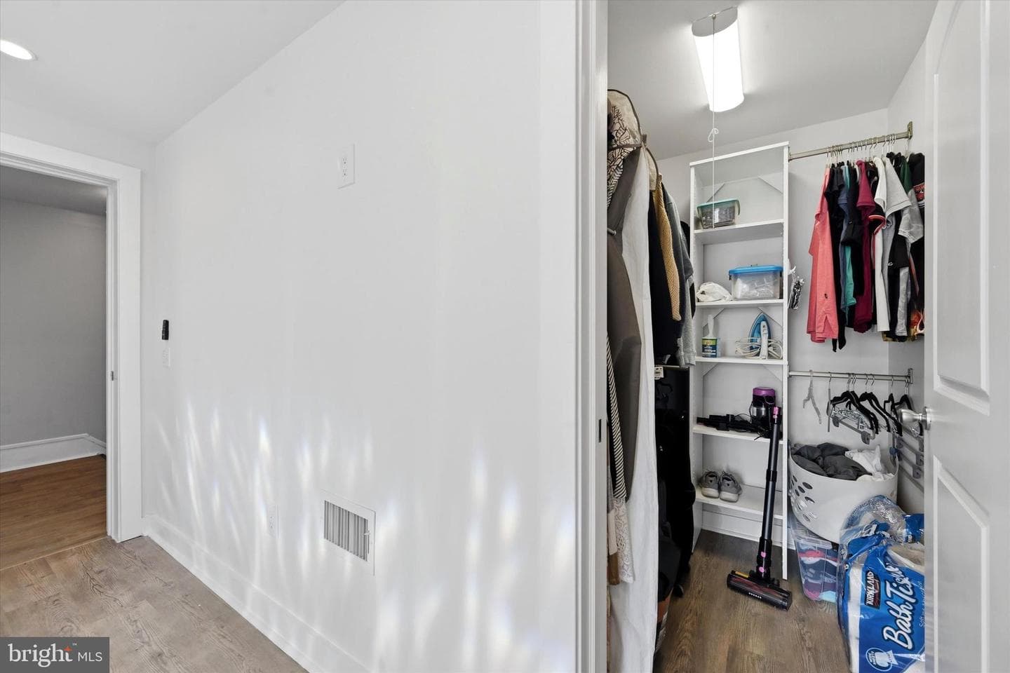1416 Summit photo 18