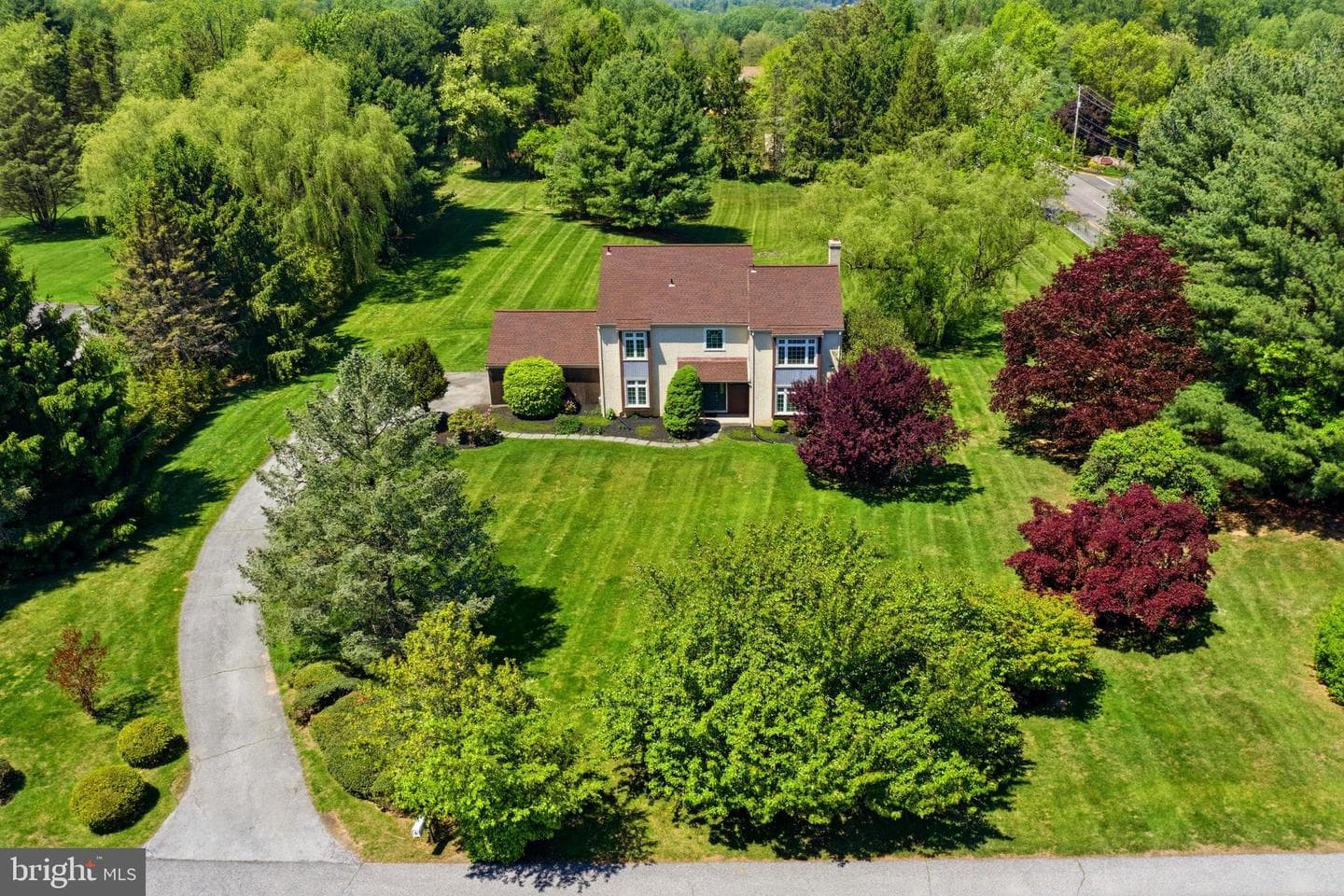 1 Glen Meadow Drive photo 4