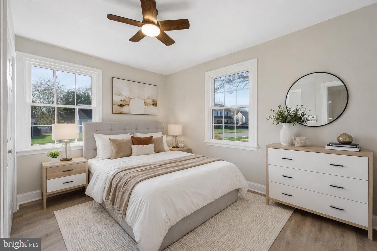 222 W Love Lane photo 5