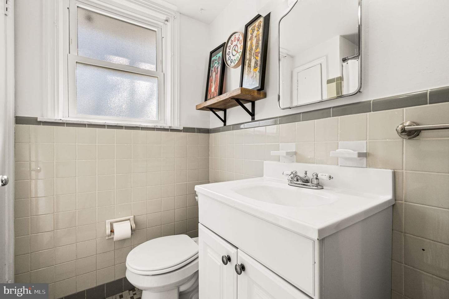 105 Westminster Drive photo 13