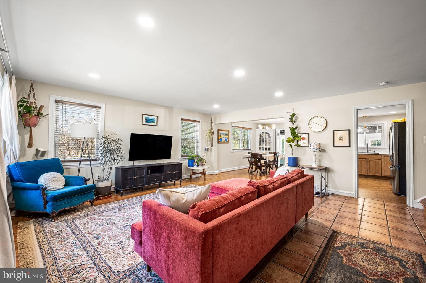 105 Westminster Drive photo 3