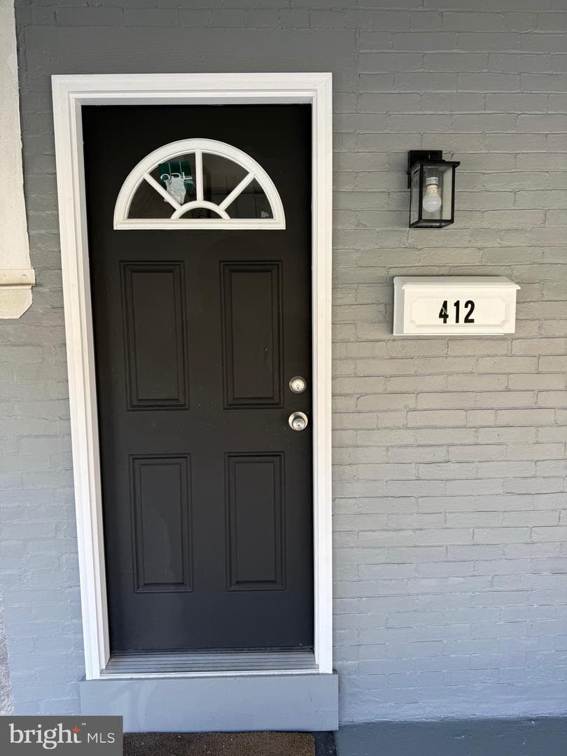 412 Pusey Avenue photo 3
