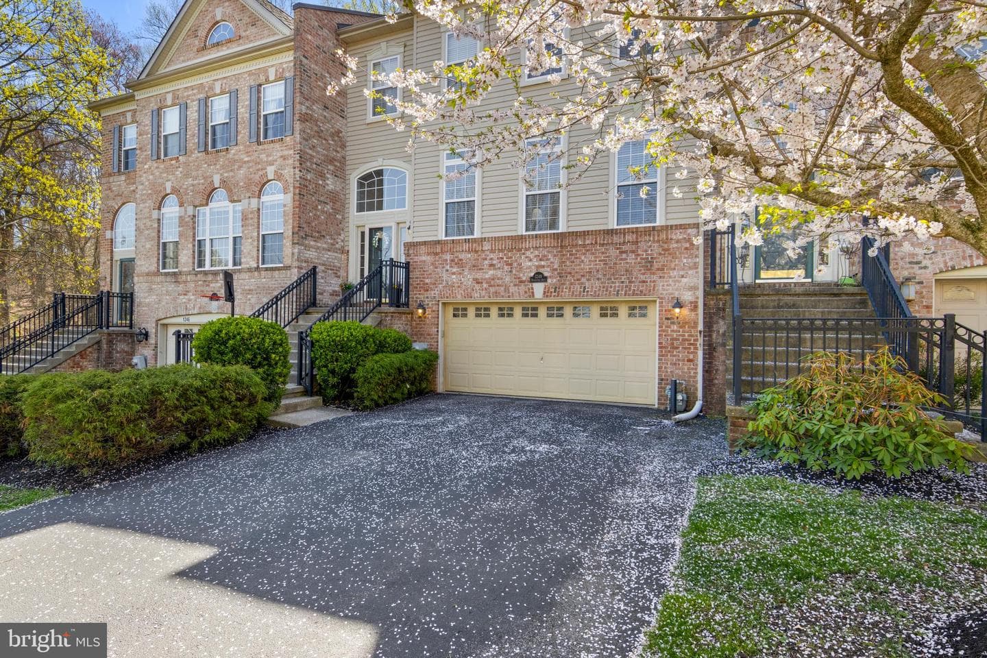 1248 Brookstone Drive photo 2