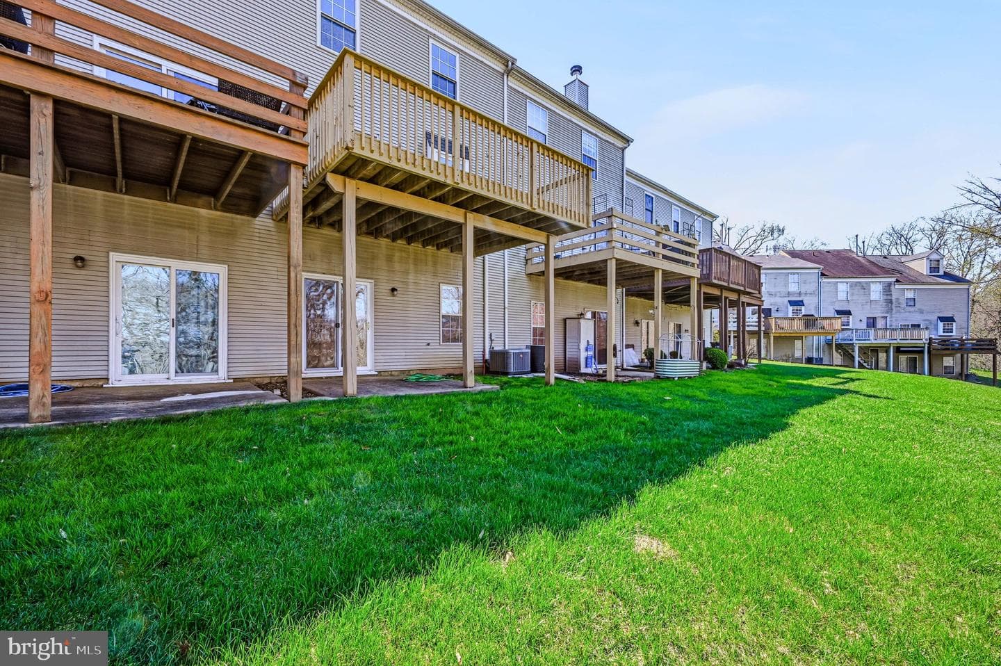 94 Victoria Drive photo 28