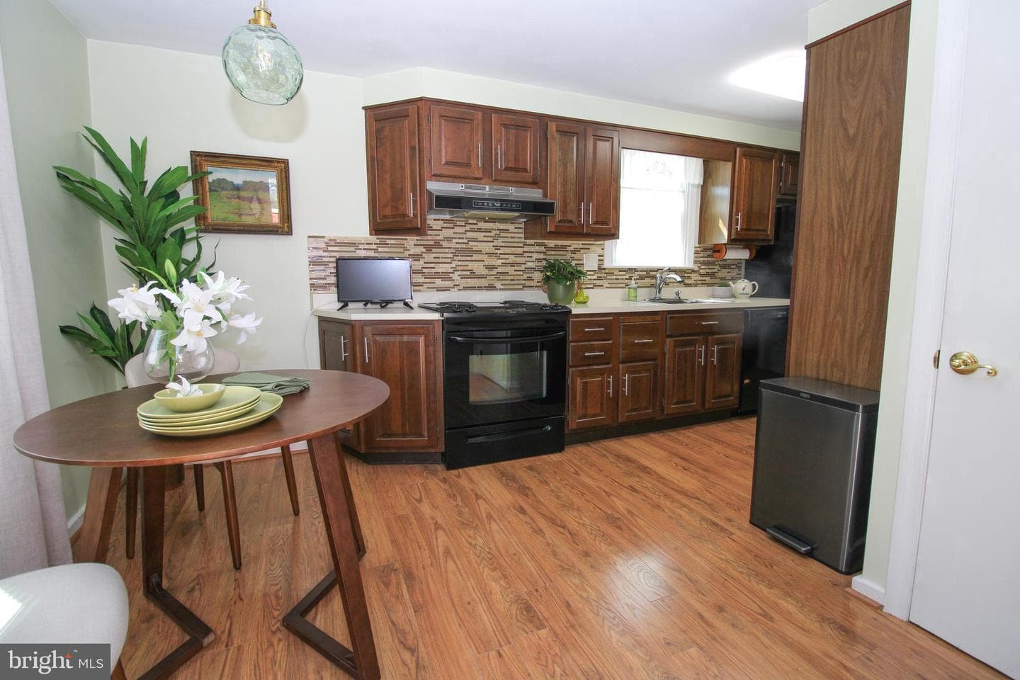 139 W Sylvan Drive photo 13