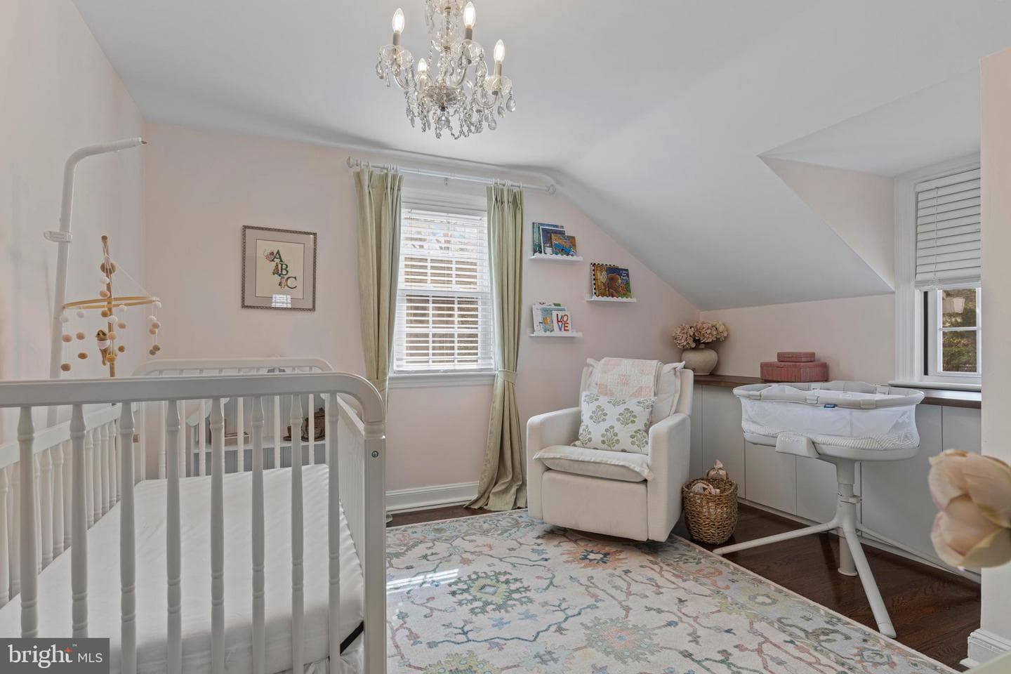 526 W Beechtree Lane photo 24