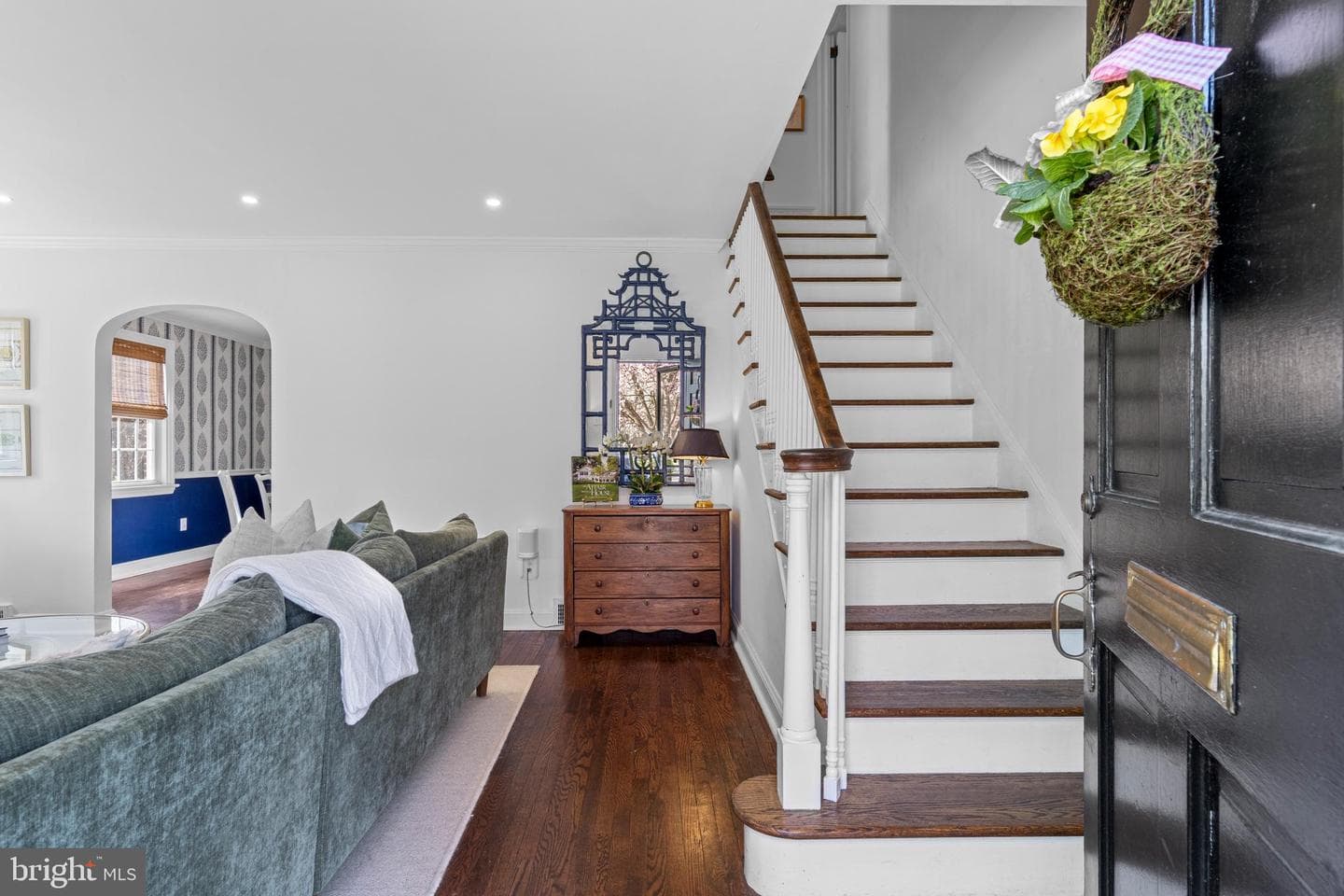 526 W Beechtree Lane photo 3