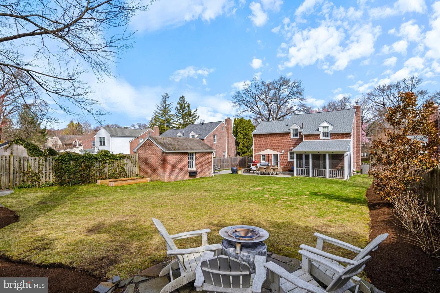 526 W Beechtree Lane photo 34